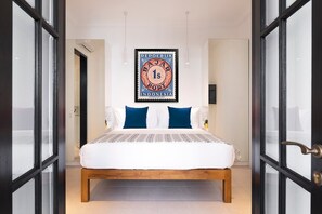 1 habitación, tabla de planchar con plancha, wifi y ropa de cama