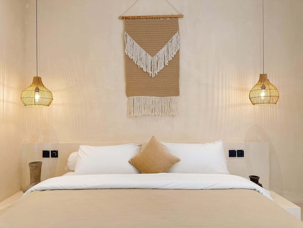 2 habitaciones, tabla de planchar con plancha, wifi y ropa de cama