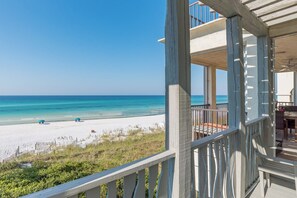 Property grounds - 30A Sunvail -Previously El Cielo Azul - Gulf Front Luxury in Vizcaya (Santa Rosa Beach)