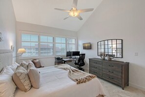 2 室のベッドルーム、アイロン / アイロン台、WiFi、ベッドシーツ