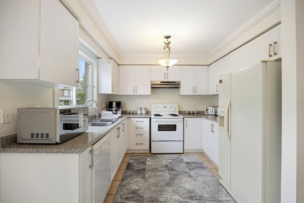Microwave, oven, stovetop, dishwasher