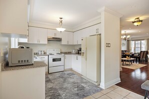 Microwave, oven, stovetop, dishwasher