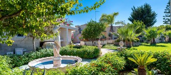 Villa 'Martina' with Private Pool, Wi-Fi and Air Conditioning