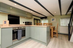 Private kitchen - Lanreath Cottage : 3 bedroom with Hot Tub (England)