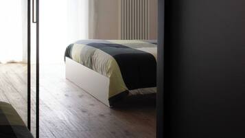 3 habitaciones, acceso a internet y ropa de cama