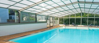 Chalet 'Ortalon - Hasparren' con piscina condivisa, Wi-Fi e aria condizionata