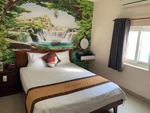 Iron/ironing board, free WiFi