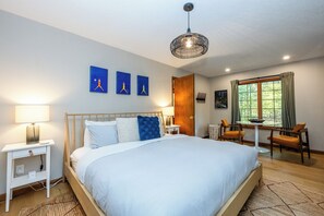 3 bedrooms, iron/ironing board, WiFi, bed sheets - Sawyer Beauty Close To Everything! (Sawyer)