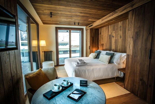 Superior Double Room, Terrace, Mountain View | In-room safe, soundproofing, free WiFi, bed sheets
