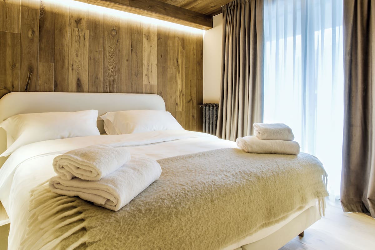 Een kluis op de kamer, geluiddichte muren, gratis wifi, beddengoed