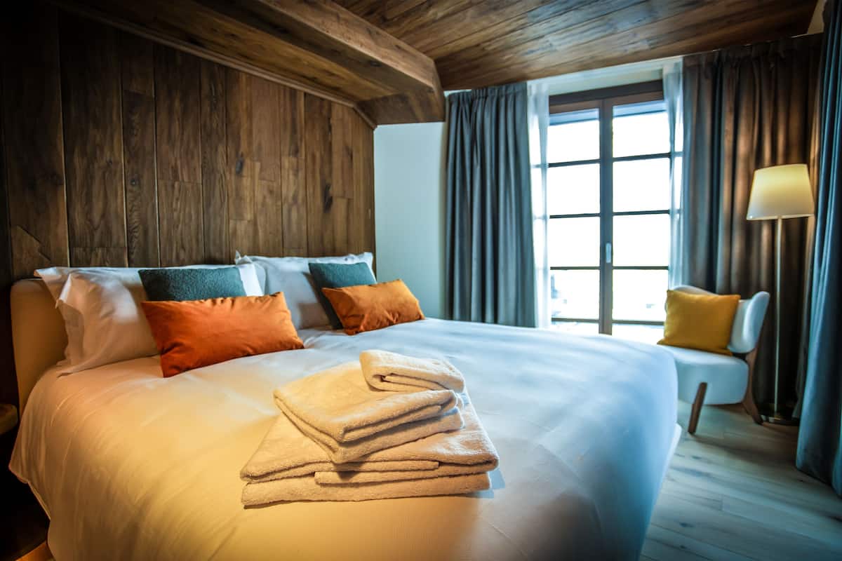 Een kluis op de kamer, geluiddichte muren, gratis wifi, beddengoed