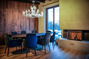 Signature Suite, Tower | In-room safe, soundproofing, free WiFi, bed sheets