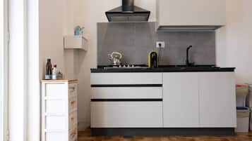 Micro-ondes, plaque de cuisson