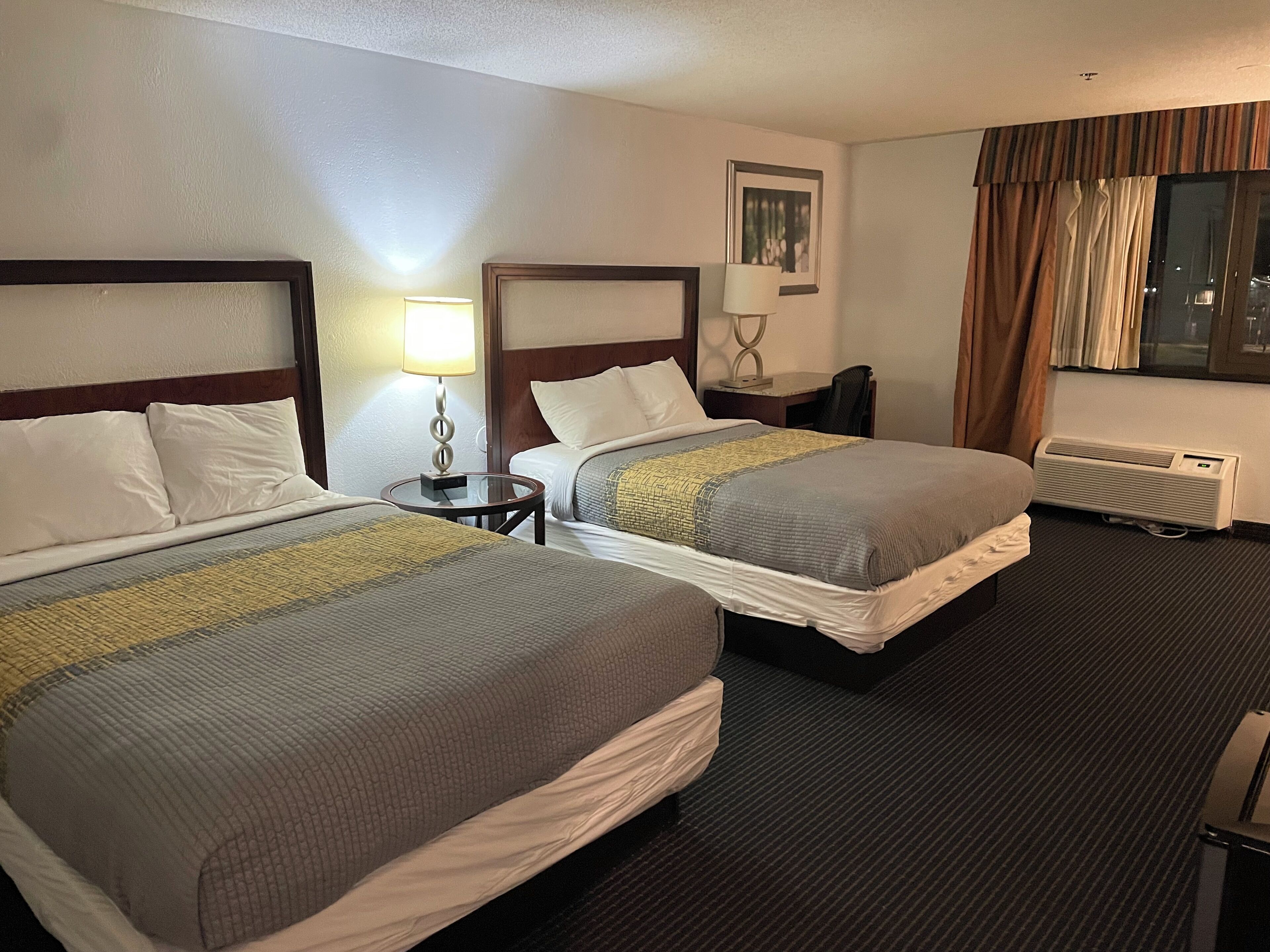 4 Schlafzimmer, Bügeleisen/Bügelbrett, WLAN, Bettwäsche