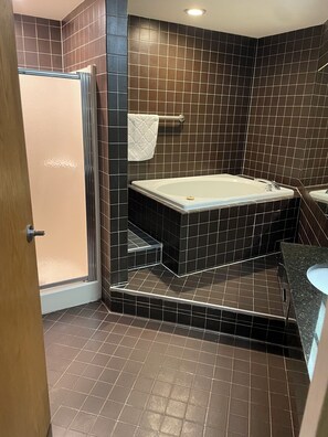 Handtücher, Seife, Toilettenpapier