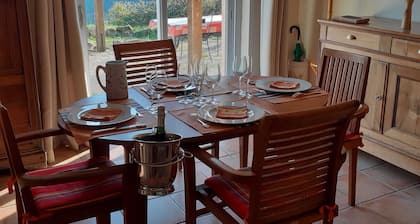 GĂźte calme Ă la campagne avec vue panoramique