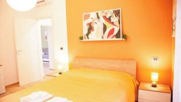 2 quartos, ferros/tábuas de passar roupa, Wi-Fi, roupa de cama