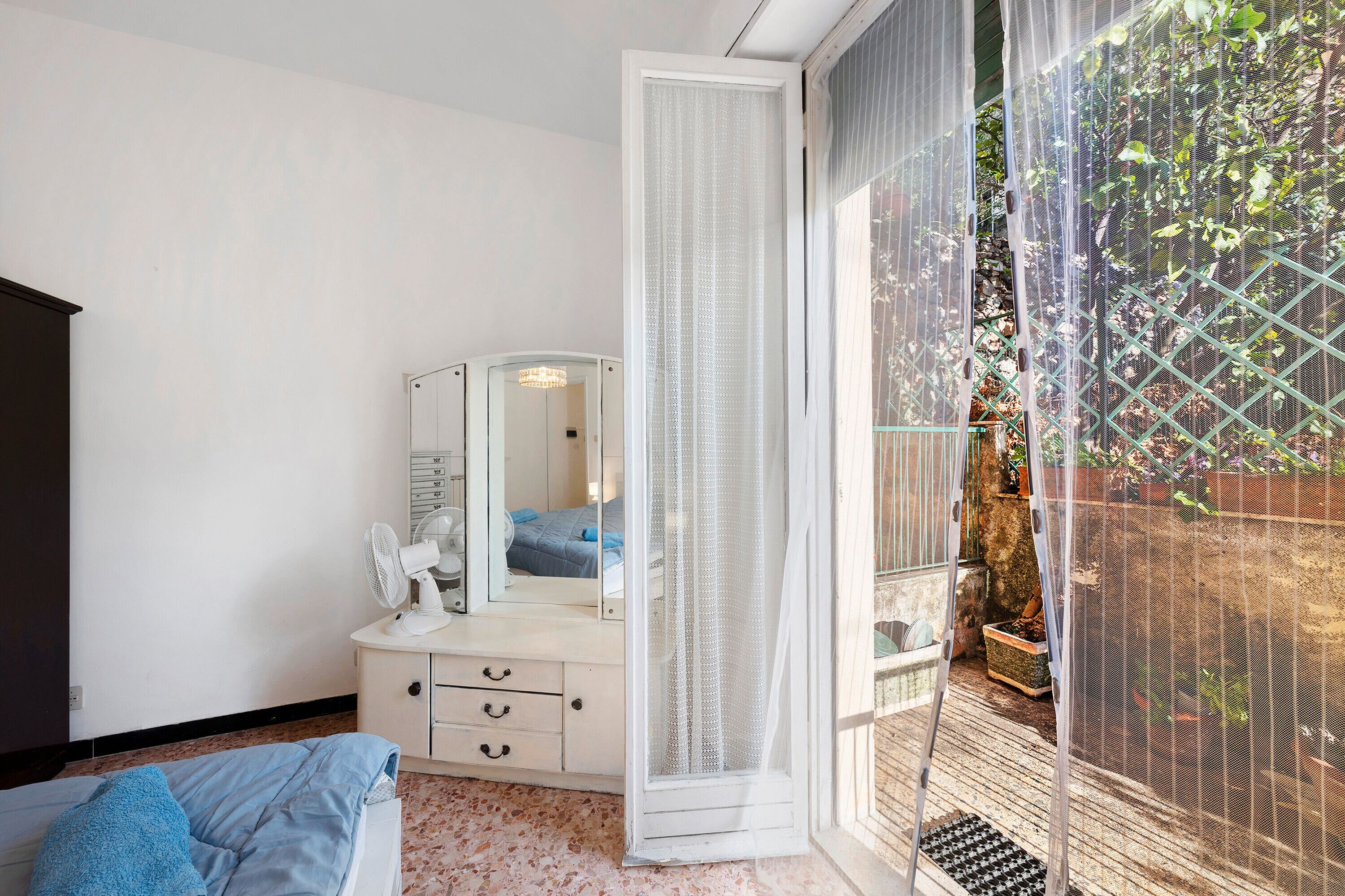 2 Schlafzimmer, Schreibtisch, Bügeleisen/Bügelbrett, WLAN