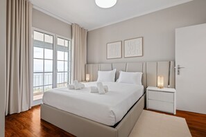 5 Schlafzimmer, Bügeleisen/Bügelbrett, Reisekinderbett, kostenloses WLAN