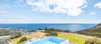 Villa Eastern Edge by Homie