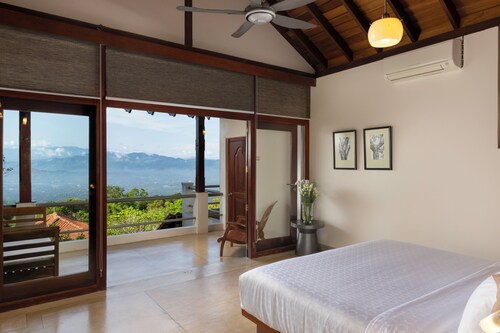 The Knightsdale Villa