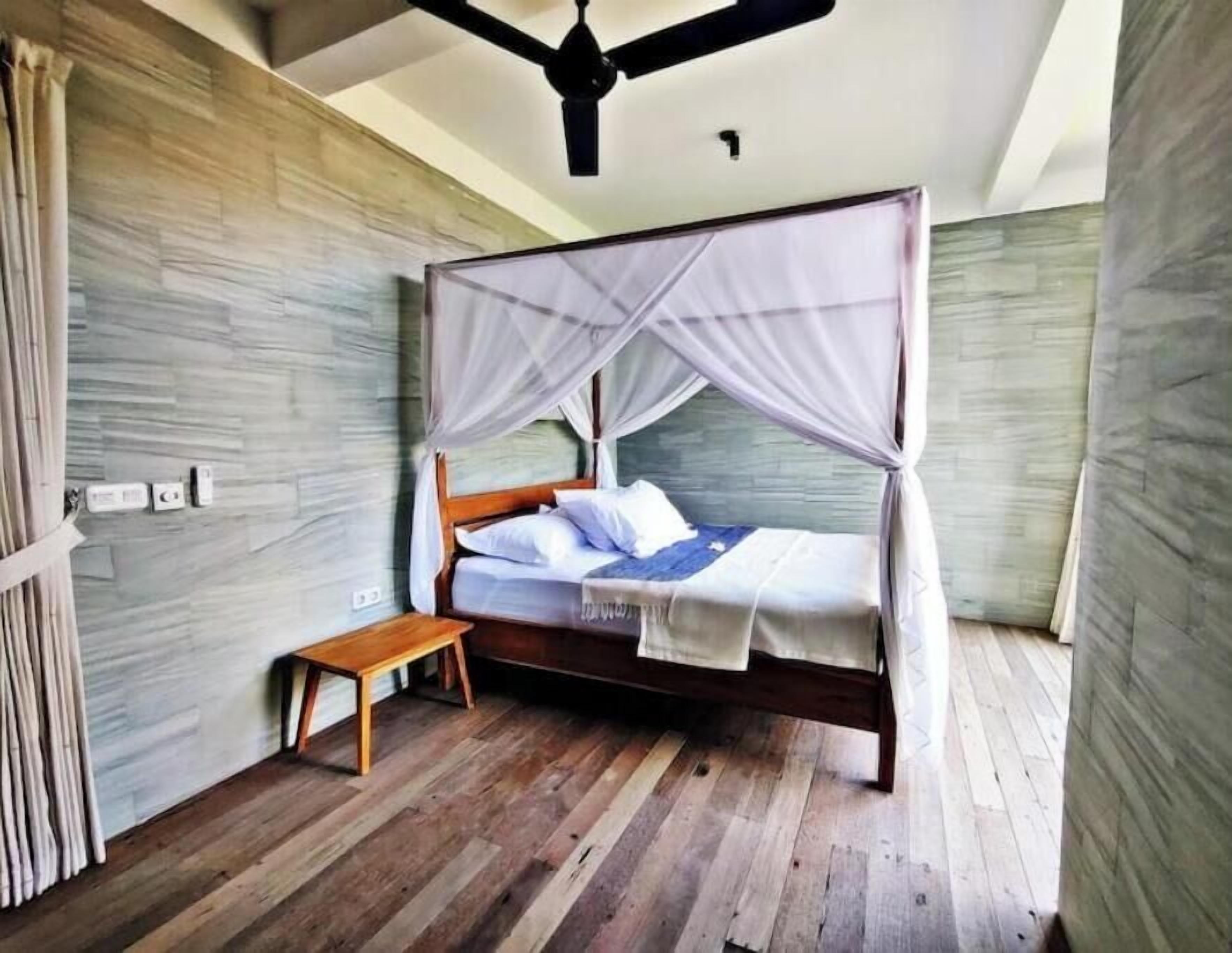1 bedroom, internet, bed sheets