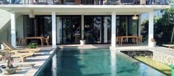 Beachfront Apartment. Natural, peaceful, relaxed