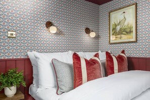 3 quartos, ferros/tábuas de passar roupa, Wi-Fi, roupa de cama