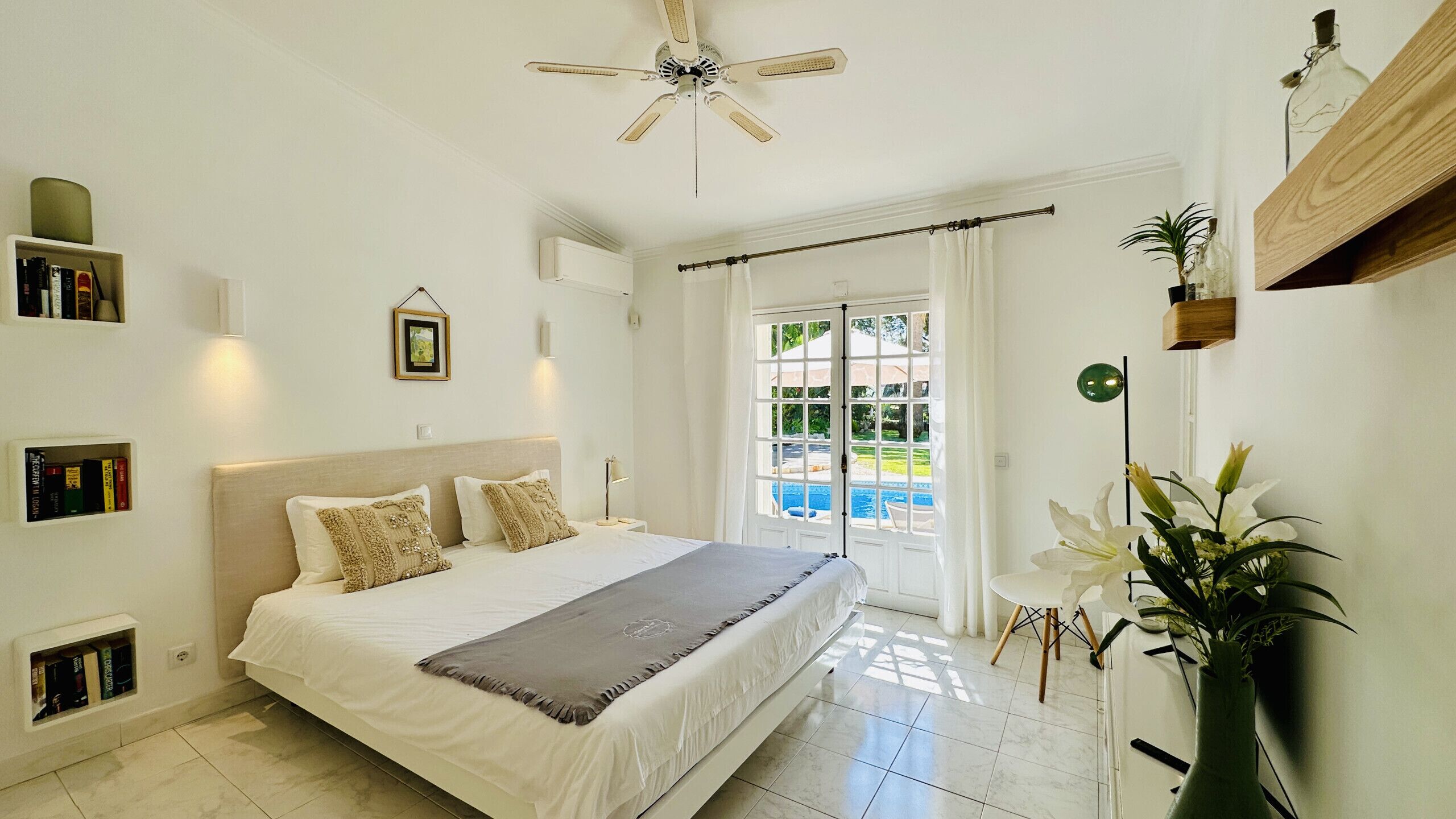 4 bedrooms, iron/ironing board, free WiFi, bed sheets