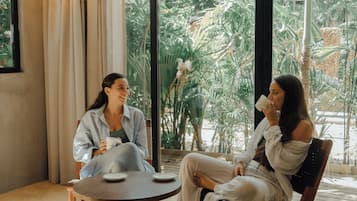 Deluxe Villa, Garden View | Premium bedding, in-room safe, individually decorated