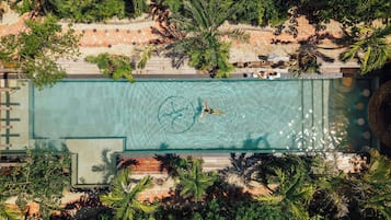 Alberca al aire libre