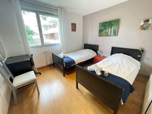 2 Schlafzimmer, Bügeleisen/Bügelbrett, WLAN, Bettwäsche