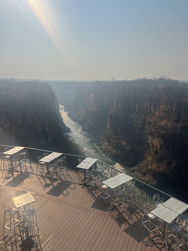 Delightful 2-bedroom farmhouse in Victoria Falls