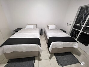 2 bedrooms, WiFi, bed sheets