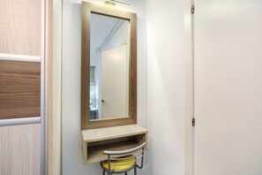 Interior - Vacation Apartment 'Beautiful  1115 Central' with Sea View, Wi-Fi and Air Conditioning (Maspalomas)
