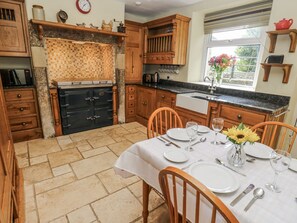 Dishwasher, cookware/dishes/utensils