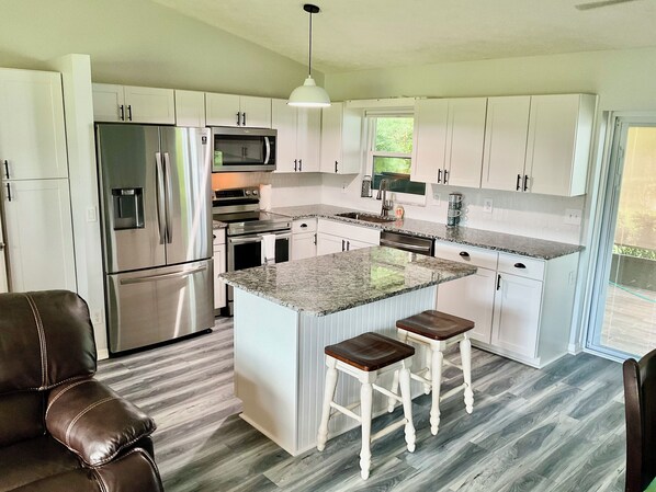 Microwave, oven, stovetop, dishwasher - 4 For Fore! (Sebring)