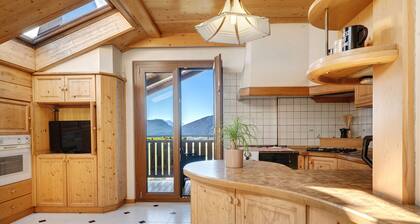 Apartment 'Holzsuite' with Mountain View, Balcony and Wi-Fi