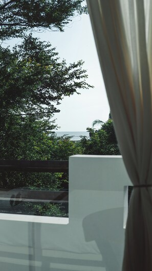 Desk, laptop workspace, iron/ironing board, free WiFi - Lifestyle Hotel Juquilita (Puerto Escondido)