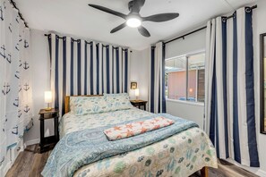 2 bedrooms, iron/ironing board, Internet, bed sheets