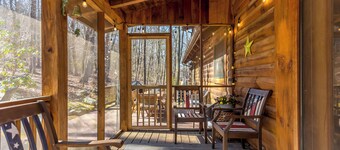 Beautiful 5-Bedroom Cabin Heart of Massanutten - NEW!!