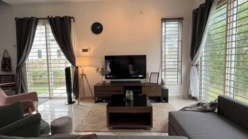 Een strijkplank/strijkijzer