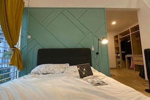 Iron/ironing board - GardenView Home in Sungai Petani (fit 6 pax) (Sungai Petani)