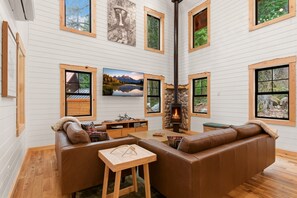 Smart TV, fireplace, video games