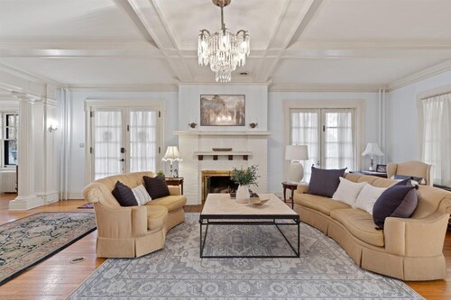 5,100 Sq Ft Mansion w/ Firepit & Grill Near Sight & Sound In Lancaster