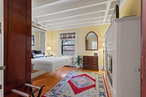 8 chambres, fer et planche à repasser, Wi-Fi gratuit, draps fournis