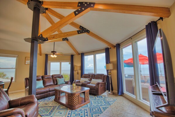 リビング エリア