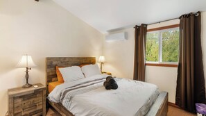 3 chambres, bureau, Wi-Fi, draps fournis