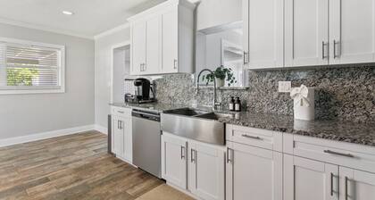 Elegant 4BR Family Retreat with Heated Pool<br>This beautifully appointed home offers 4 spacious bedrooms, 2 modern bathrooms, AC, private pool and sleeps up to 10 guests in total comfort.