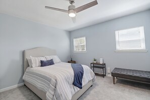 3 bedrooms, desk, iron/ironing board, WiFi